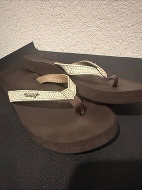 Reef Women's Cushion Court Sandals Flip Flops White Size 8